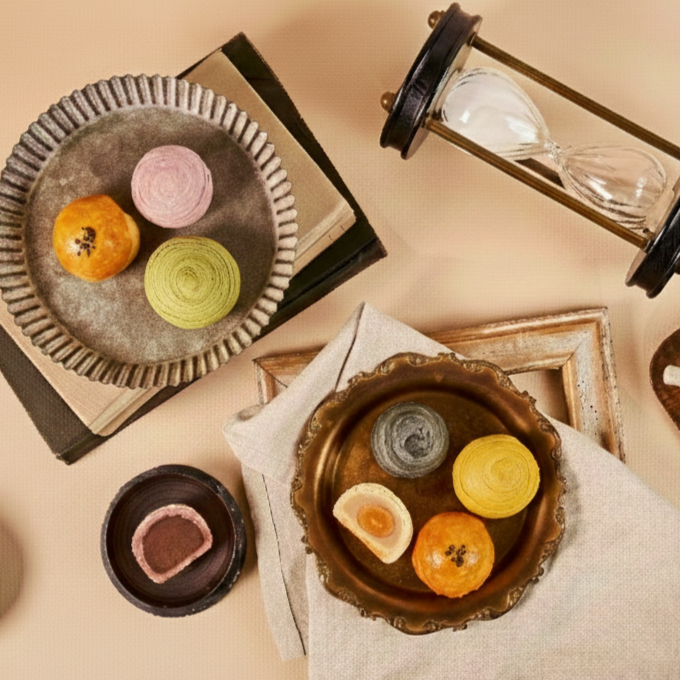 【冊子過年禮盒】彩鳥飛悅雙層禮盒(綜合千層酥12入), , large