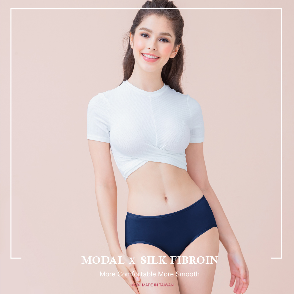 【Clany可蘭霓】台灣製絲蛋白美膚內褲 ｜莫代爾親膚透氣低敏・中腰女內褲 M&ndash;XL  海軍藍 2152-57, , large