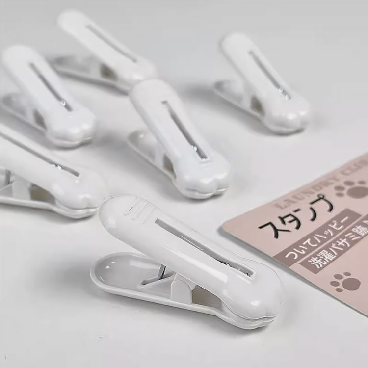 cat-paw-laundry-clip, , large