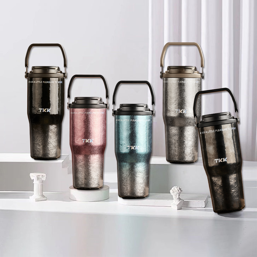 【TKK】悅界時尚 純鈦Ti 拎拎杯 手提式 冰霸杯 抗菌保溫杯 環保杯 700ML(直飲+吸管)-鈦黑影, , large