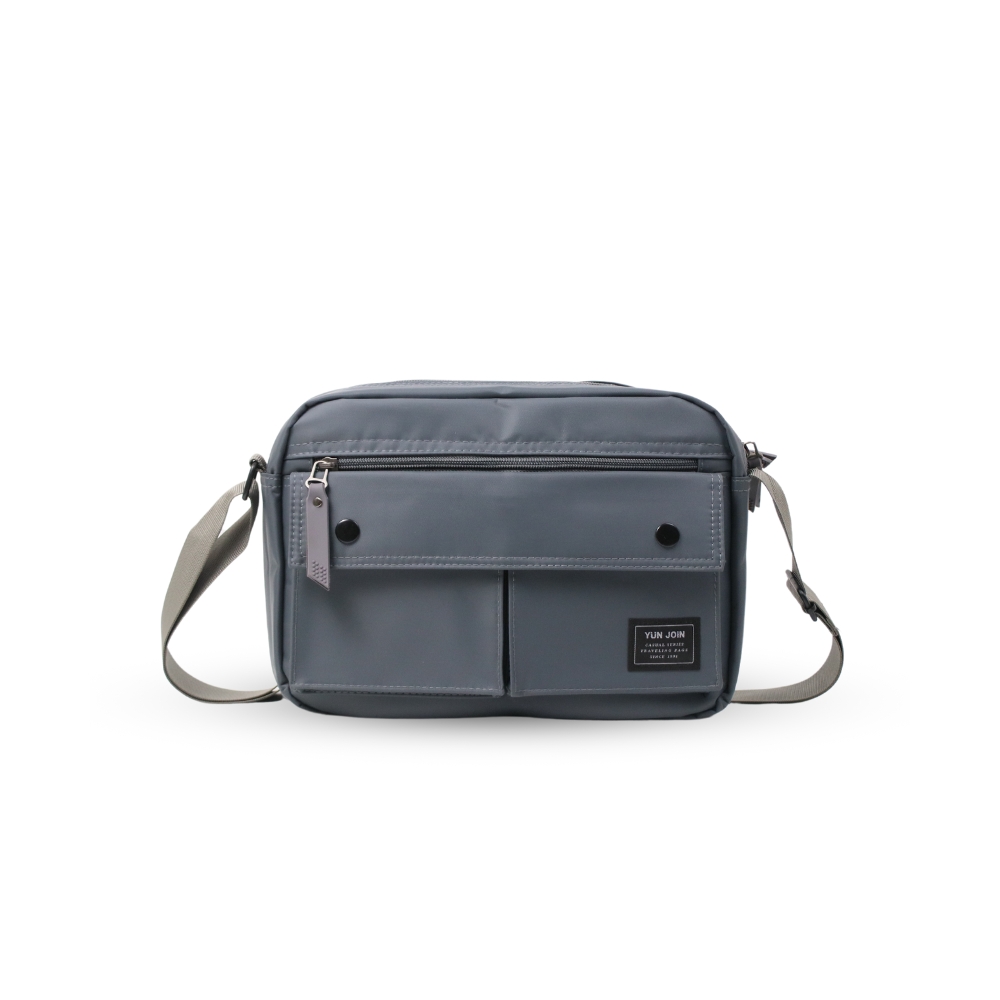 【YUN JOIN】EMBER 經典側肩包-灰色   側背包 斜背包 公事包 收納 防潑水【超強7層收納】