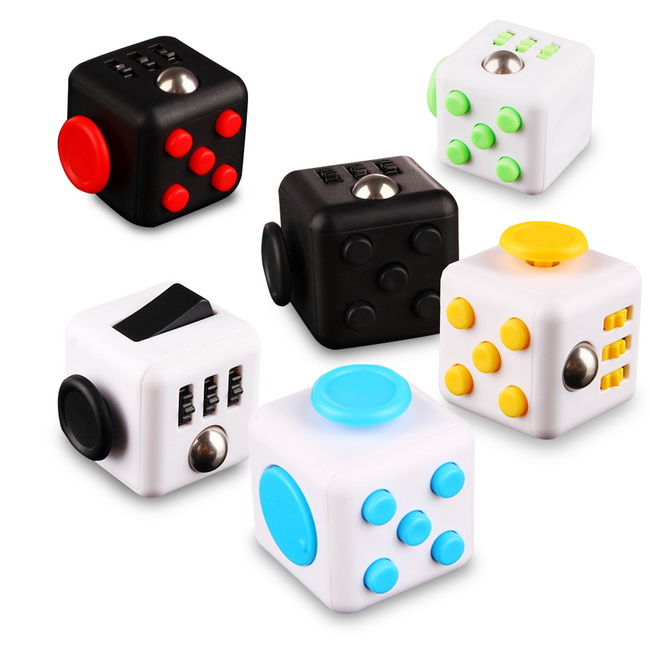 (一組2入)FC03療癒款舒壓方塊(Fidget Cube)(顏色隨機), 顏色隨機出貨, large