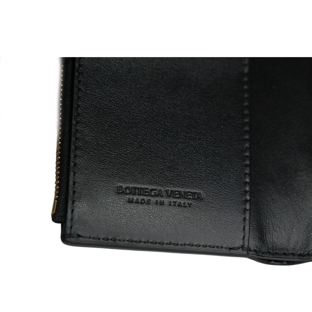 BOTTEGA VENETA Cassette 大格小羊皮編織三折短夾/黑色, , large