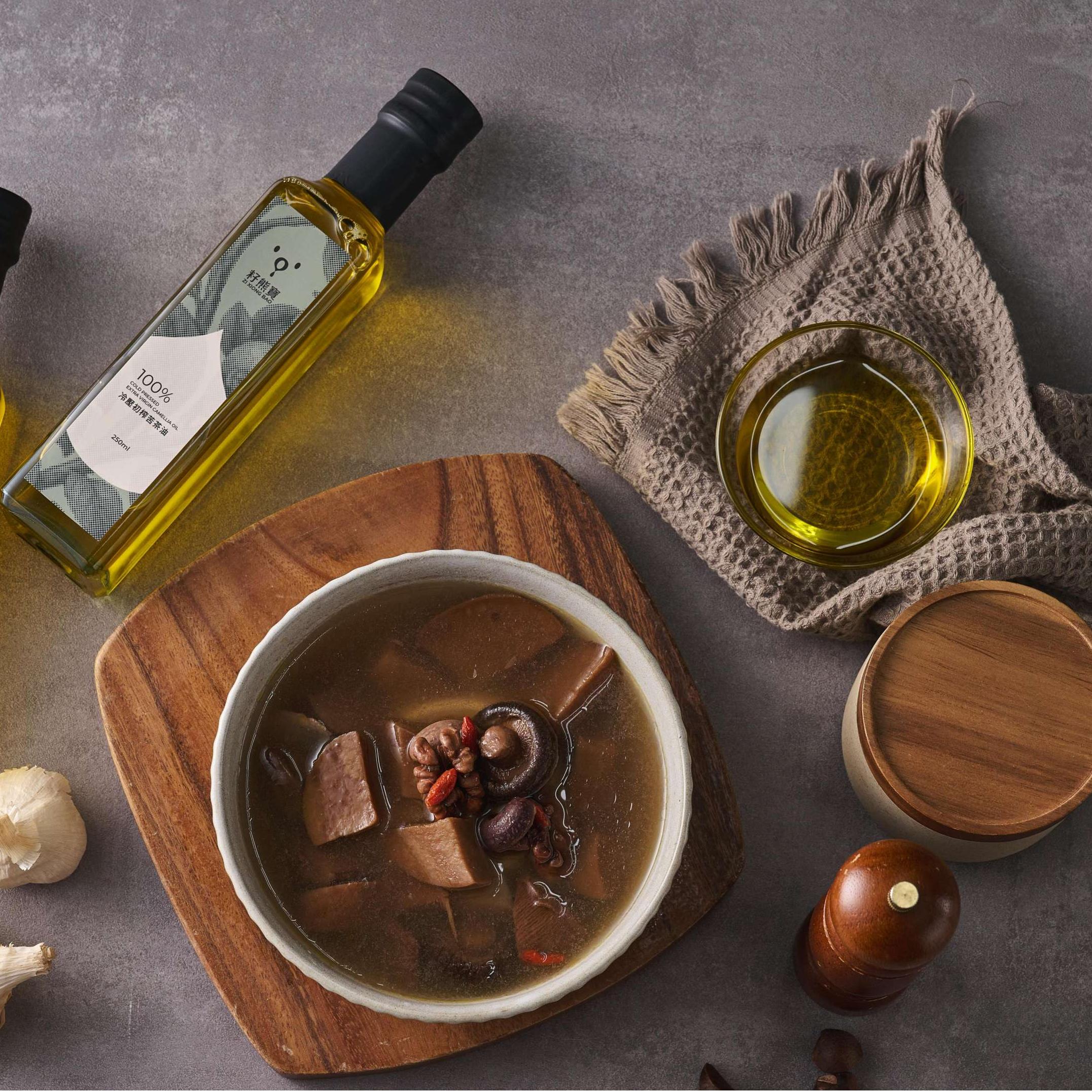 [ZI XIONG BAO CAMELLIA OIL] COLD PRESSED EXTRA VIRGIN CAMELLIA OIL 250ml x 1 bottle