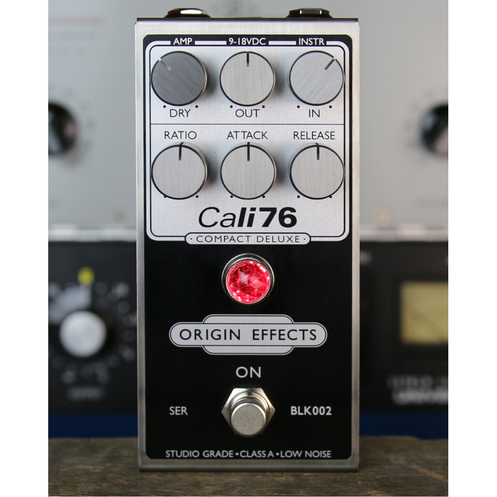 Origin Effects Cali76 Compact Deluxe 黑色/銀色 效果器【敦煌樂器】, , large