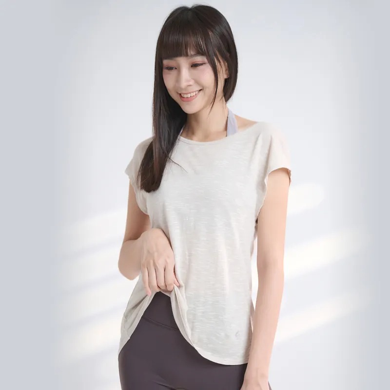 YOGA FLOW Back Tie Tshirt - 短袖美背綁帶開叉兩穿罩衫 - 蕎麥