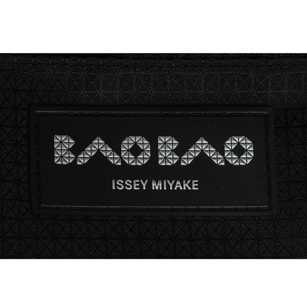 ISSEY MIYAKE BAO BAO CARAT 3X3 亮面手提小方盒/薔薇紅, , large