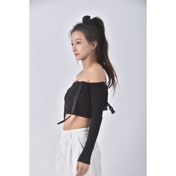 (S) 【安于晴Charlene私服】質感修身短版棉質黑色長袖上衣二手衣, , large