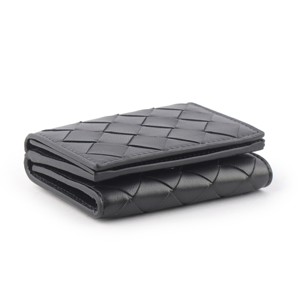 BOTTEGA VENETA 經典小羊皮及小牛皮編織迷你雙釦三折短夾/黑色, , large