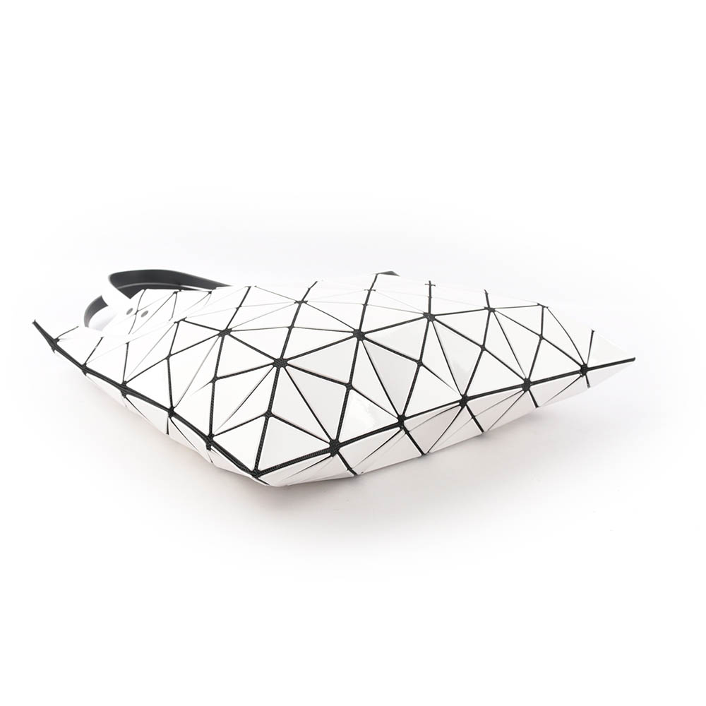ISSEY MIYAKE BAO BAO LUCENT 6X6 亮面手提包/白色, , large