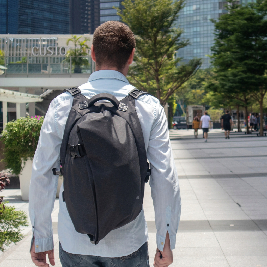 I-Stay 15.6" Laptop/Tablet Expandable Backpack