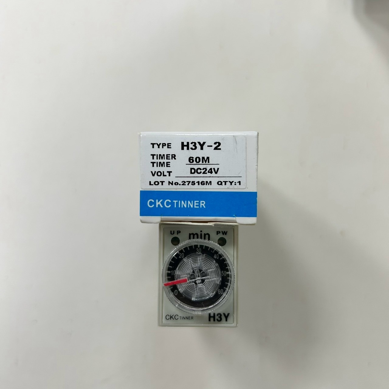 Time relay, 8 pins, 2 open, 2 closed, DC 24V, -0, -60 minutes, , large