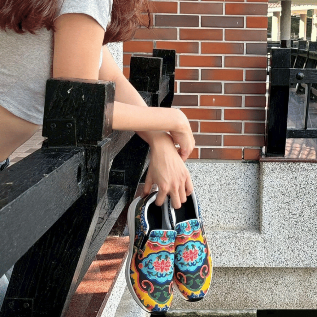 【JONIRO】台灣製造 懶人鞋 平底鞋 故宮聯名 美學工藝 百年文化 文化生活 男鞋/女鞋 (需預購), , large