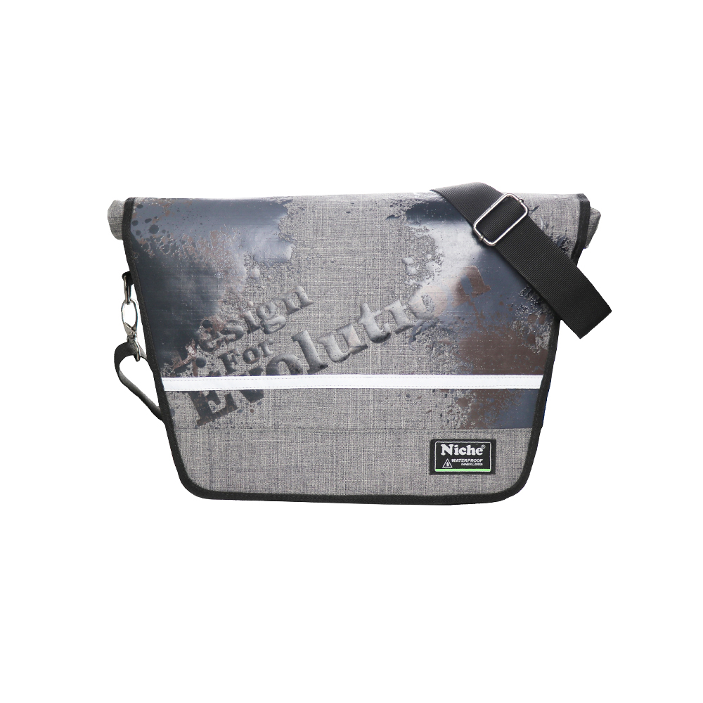 【Niche 樂奇】翻蓋式斜背包 防水郵差包 N-5214, , large