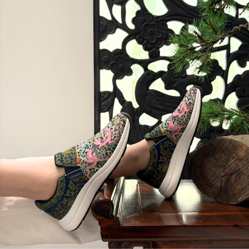 【JONIRO】台灣製造 懶人鞋 平底鞋 故宮聯名 美學工藝 百年文化 文化生活 男鞋/女鞋 (需預購), , large