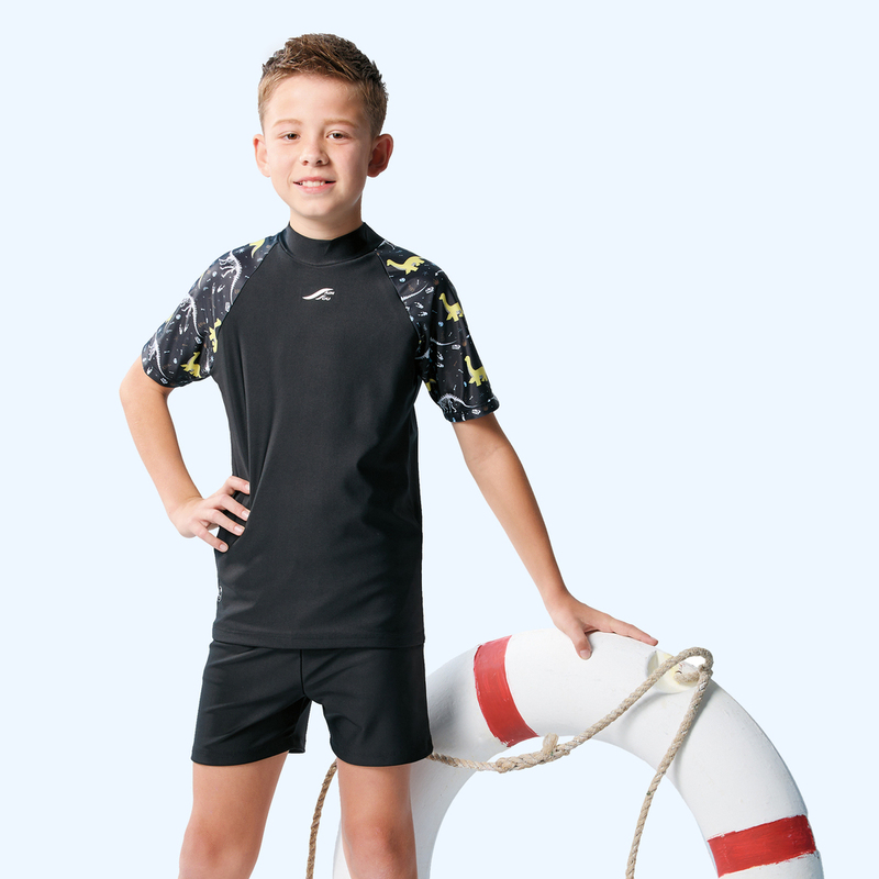 Made in Taiwan. Short-sleeved Jurassic-style two-piece swimsuit for older children, suitable for both boys and girls., , large