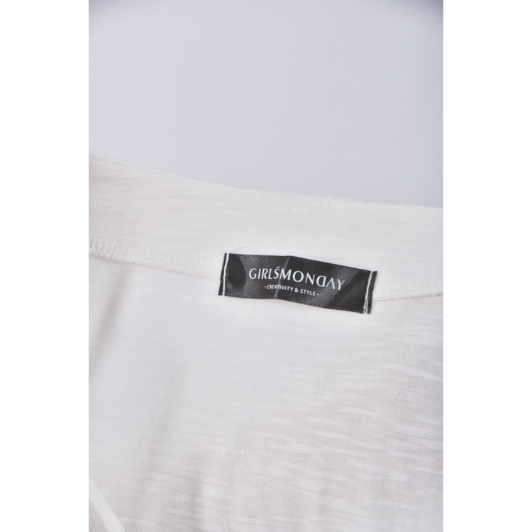 (S) girlsmonday質感V領白色短袖上衣二手衣, , large