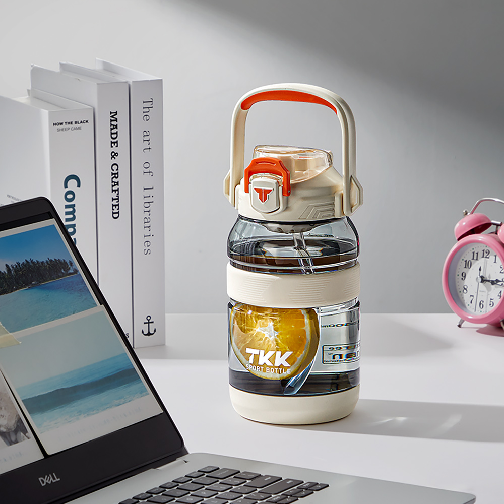 【TKK】美國進口Tritan戶外攀峰 手提+背帶 直飲+吸管大容量 運動水壺2000ML(附背帶)-任選色, , large