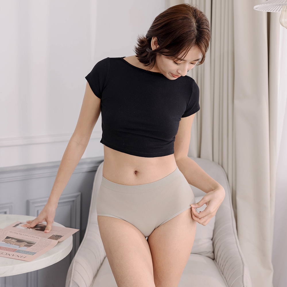 【Cheau Chi 】Graphene Seamless Briefs - Antibacterial, Odor Control, Moisture-Wicking, Breathable, , large